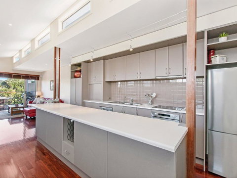 CASTWOOD VILLA No.2 - 2032 Olympic Games 3