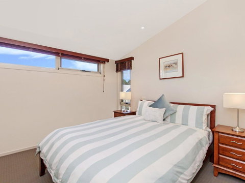 CASTWOOD VILLA No.2 - 2032 Olympic Games 2