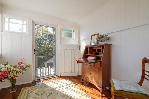 Central Cottage - 2032 Olympic Games 3