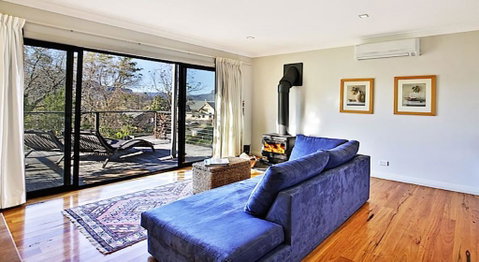 Cloudsong Chalet 1 - Close To The Village Centre! - 2032 Olympic Games 3