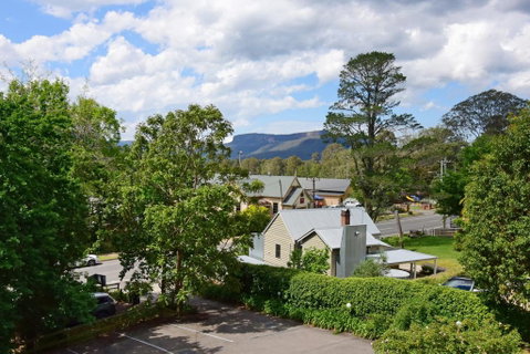 Cloudsong Chalet 1 - Close To The Village Centre! - 2032 Olympic Games 1