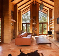 Corymbia Cottage - unique quirky private a guest favourite - 2032 Olympic Games