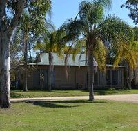 Cottage Port Stephens / Swan Bay NSW - 2032 Olympic Games