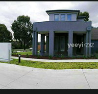 Decent new master room with private bathroom for one or two - 2032 Olympic Games