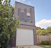Delicate and Peaceful Bundoora Townhouse 7-R4 - 2032 Olympic Games