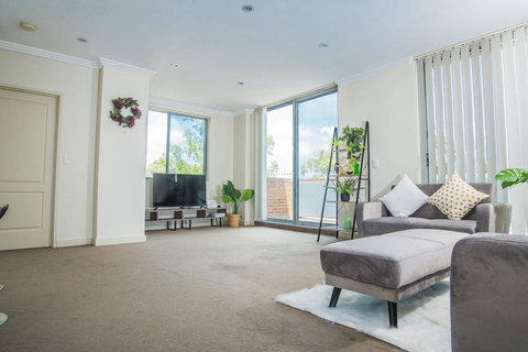 Designed Home Of Ultimate Convenience In Gordon - 2032 Olympic Games 2