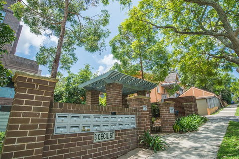 Designed Home Of Ultimate Convenience In Gordon - 2032 Olympic Games 1