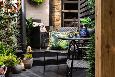 East St 3 -Secret Garden - 2032 Olympic Games 1