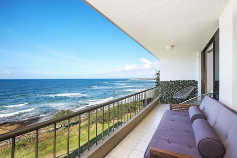 Edgecliffe Unit 7, 4 Bulcock Beach Esplanade Kings Beach - 2032 Olympic Games 0