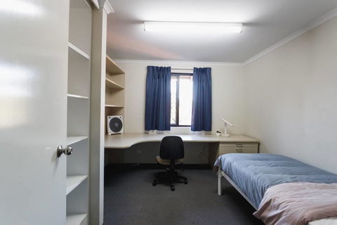 Erica Underwood House 6 Bedroom Flat - 2032 Olympic Games 0