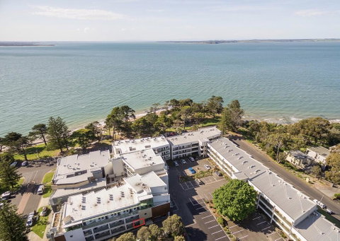 FAMILY ISLAND GETAWAY - BEACHFRONT APARTMENT - 2032 Olympic Games 0