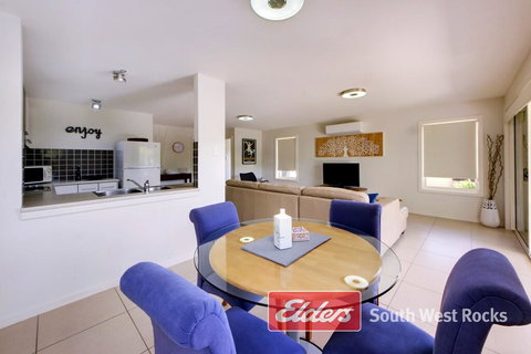 Geckos At South West Rocks - 2032 Olympic Games 3