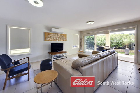 Geckos At South West Rocks - 2032 Olympic Games 1