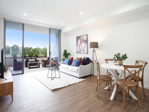 GOLF LOVERS RETREAT-Long/Short Term Lets AVL: L'Abode - 2032 Olympic Games 0