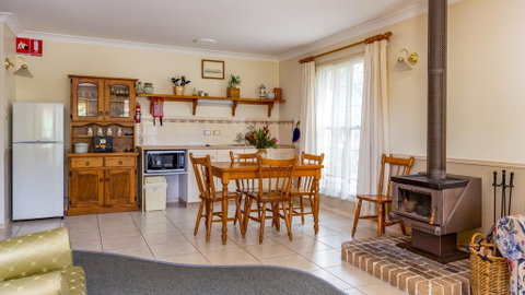 Honeysuckle Cottages - 2032 Olympic Games 2