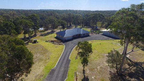 Jervis Bay Country Retreat - Rural Family Retreat! - 2032 Olympic Games 1