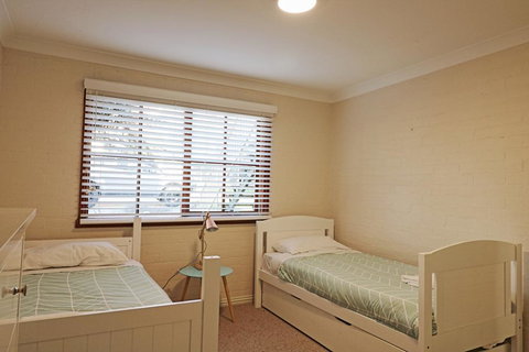 Jodi's Beach Retreat Eden - 2032 Olympic Games 2