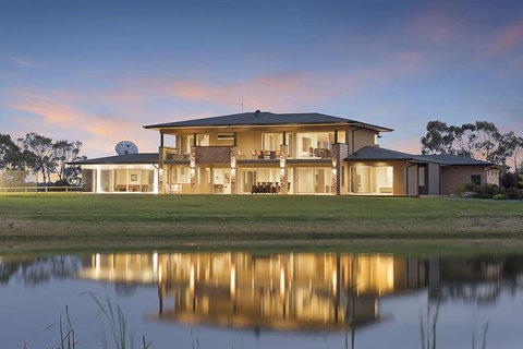 Jolong Park Club House - 2032 Olympic Games 0