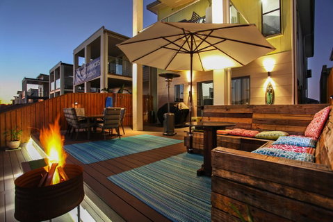 Lakeside Deck House - 2032 Olympic Games 2