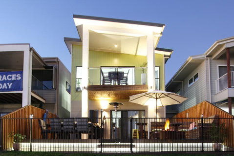Lakeside Deck House - 2032 Olympic Games 3