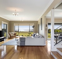 LUXURY WATERFRONT FAMILY HOME-TASMANIA I-L'Abode - 2032 Olympic Games