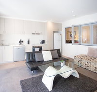 Modern Executive Apartment  Braddon 1BR Wine Wifi Secure Parking Canberra - 2032 Olympic Games