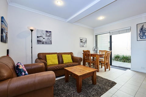 Fremantle Townhouse U/5 - 2032 Olympic Games 3