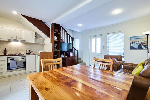 Fremantle Townhouse U/5 - 2032 Olympic Games 2