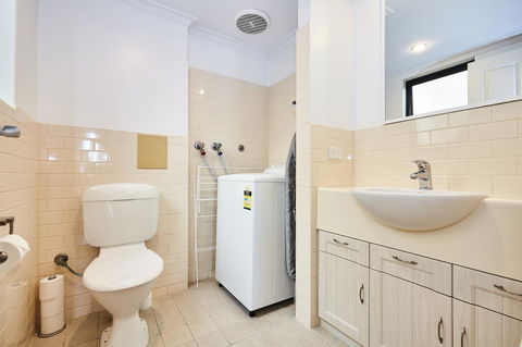Fremantle Townhouse U/5 - 2032 Olympic Games 7