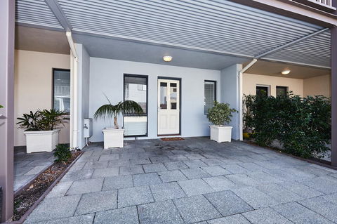 Fremantle Townhouse U/5 - 2032 Olympic Games 12