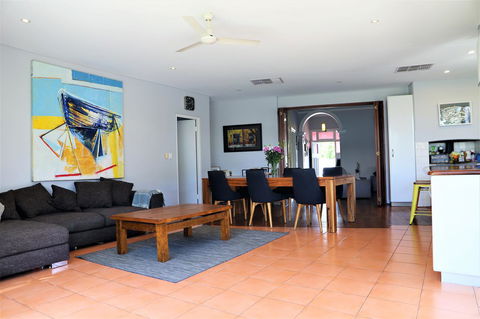 Fremantle Heritage Home For You To Enjoy! - 2032 Olympic Games 12
