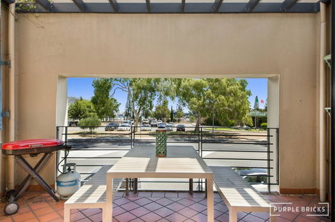 Spacious Central Townhouse - 2032 Olympic Games 9