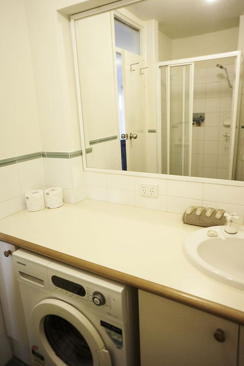 Studio 208 With Ocean Views - 2032 Olympic Games 15