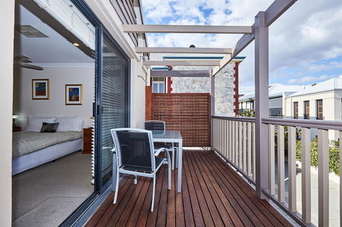 Fremantle Townhouse Unit 6 - 2032 Olympic Games 10