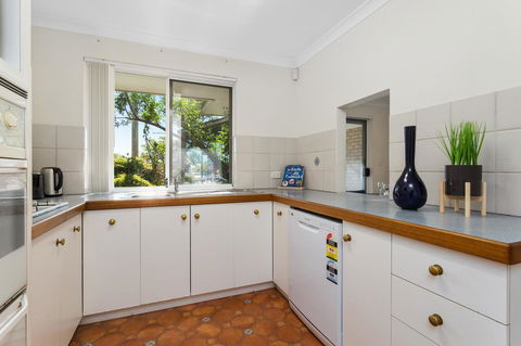Como South Perth Villa - 2032 Olympic Games 11