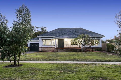 Big House Heated Pool 11 Beds Como / South Perth / Applecross - 2032 Olympic Games 6