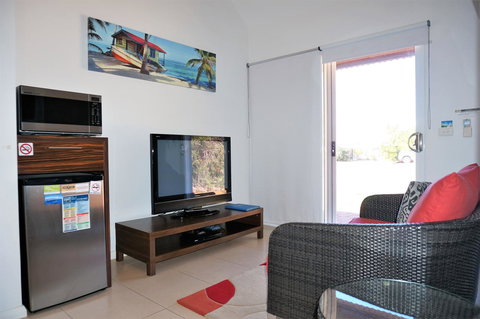 Osprey Holiday Village Unit 203 1 Bedroom - 2032 Olympic Games 7