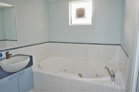 Osprey Holiday Village Unit 120 - Plenty Of Room For A Large Family - 2032 Olympic Games 13