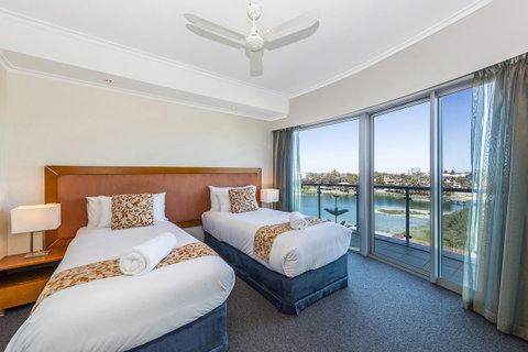 A 406 FANTASTIC OCEAN BEACH And MARINA VIEW APT - MANDURAH - 2032 Olympic Games 17