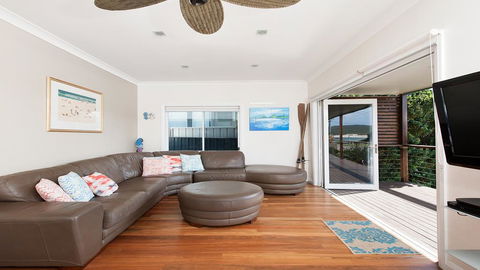 No. 1 Fingal Bay Beach House - The Little Abode - 2032 Olympic Games 2