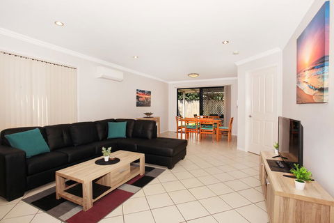 Oomoo 27b - 4 BDRM Townhouse - Close To Beaches - 2032 Olympic Games 2