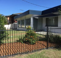 Pet Friendly home walking distance to Surf Beach - North St Woorim - 2032 Olympic Games