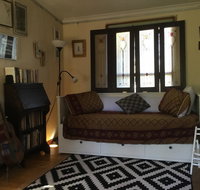 Redhaus Artist Cottage - 2032 Olympic Games