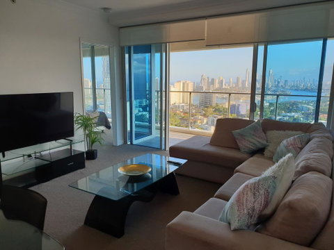 Southport Central Residences With Ocean Views - 2032 Olympic Games 0