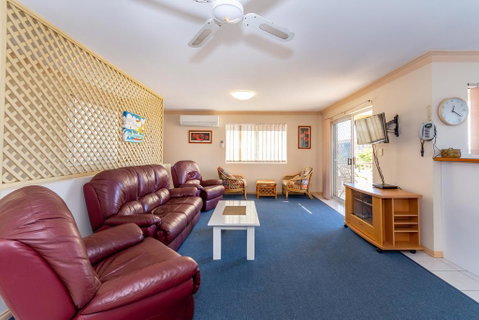 Stylish Unit Opposite Foreshore - Sylvan Beach Esp, Bellara - 2032 Olympic Games 0