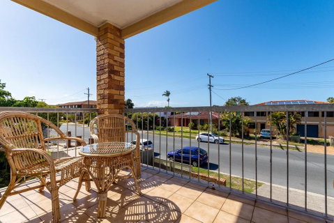 Stylish Unit Opposite Foreshore - Sylvan Beach Esp, Bellara - 2032 Olympic Games 3