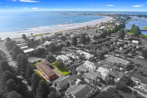 Eastern Beach Holiday Units - 2032 Olympic Games 7