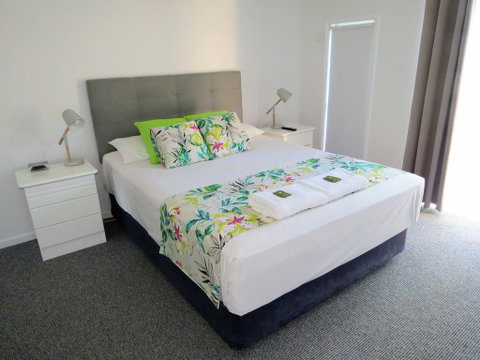 The Shores Holiday Apartments - 2032 Olympic Games 2
