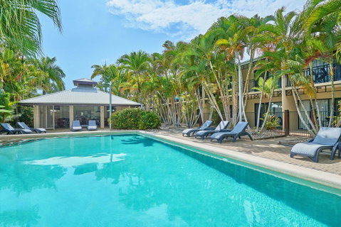 Trinity Beach Club Holiday Apartments - 2032 Olympic Games 0
