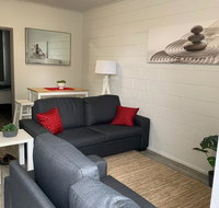 Walk to Lamberts Beach with Wi-fi and Netflix - 2032 Olympic Games